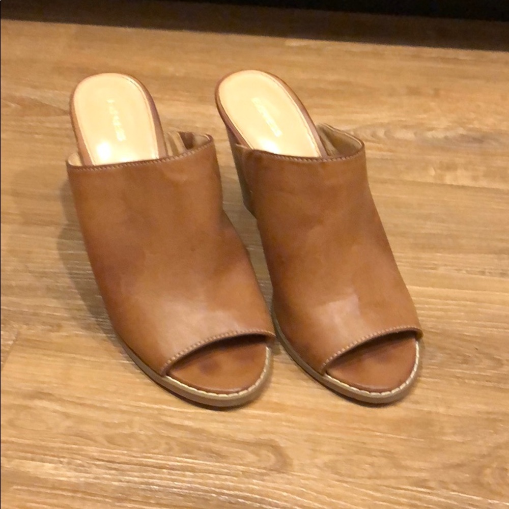 Saddle Brown block mule